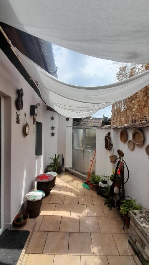 Kosta Apartments 수보티차 외부 사진